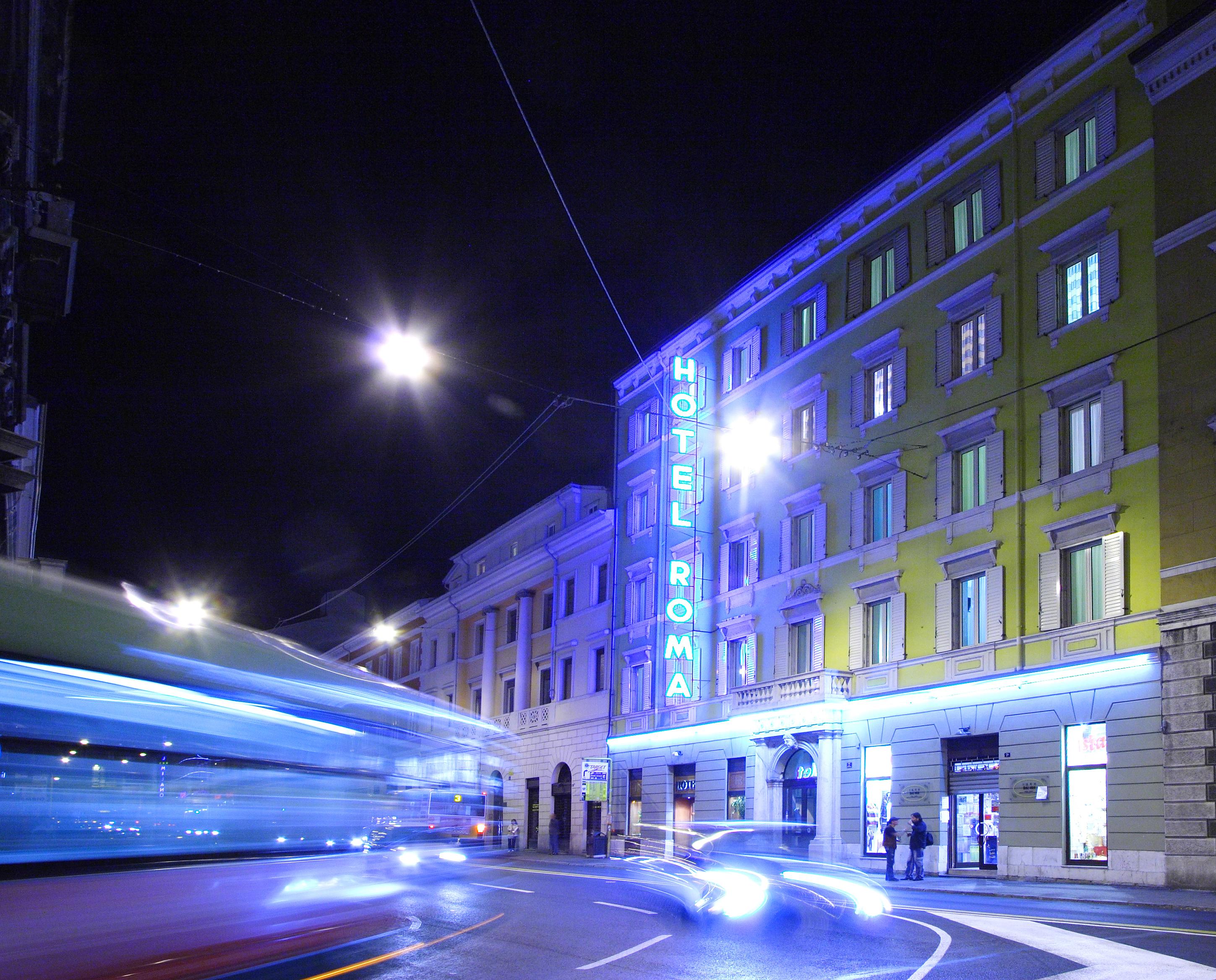 Hotel Roma Триест Экстерьер фото
