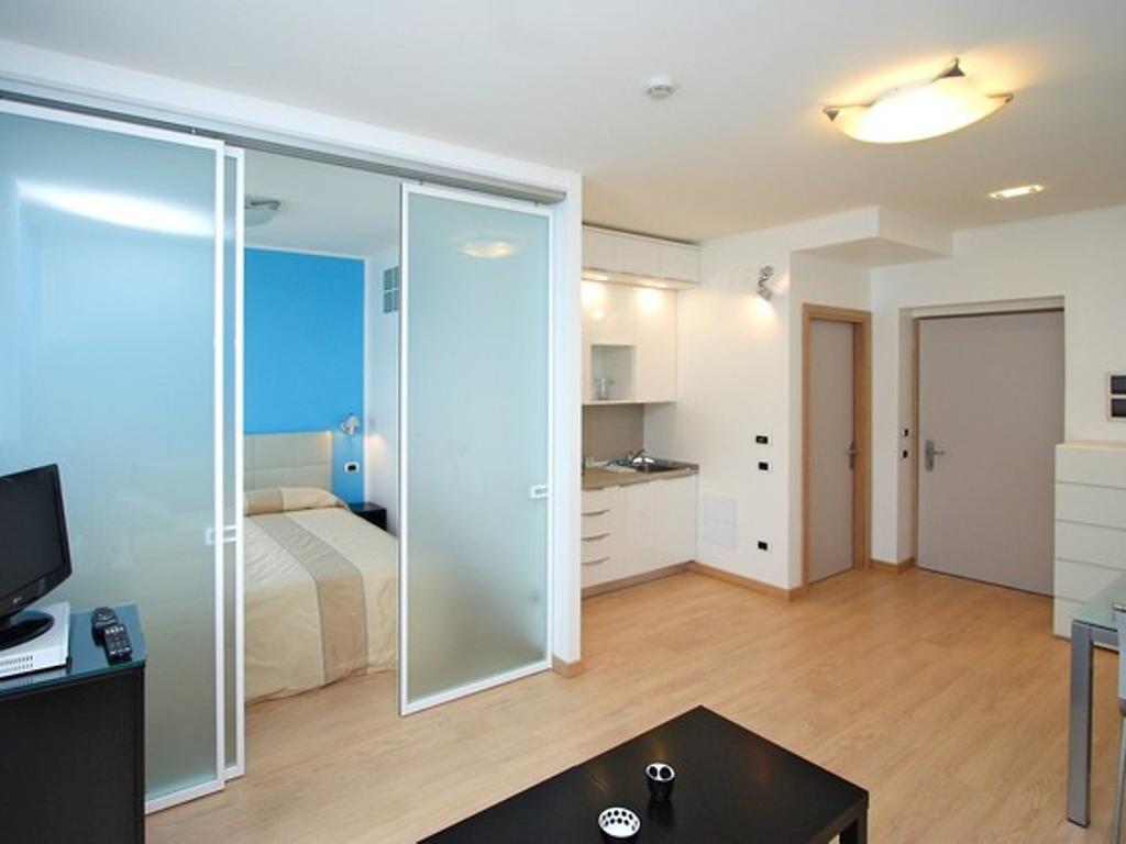 Hotel Roma Триест Номер фото