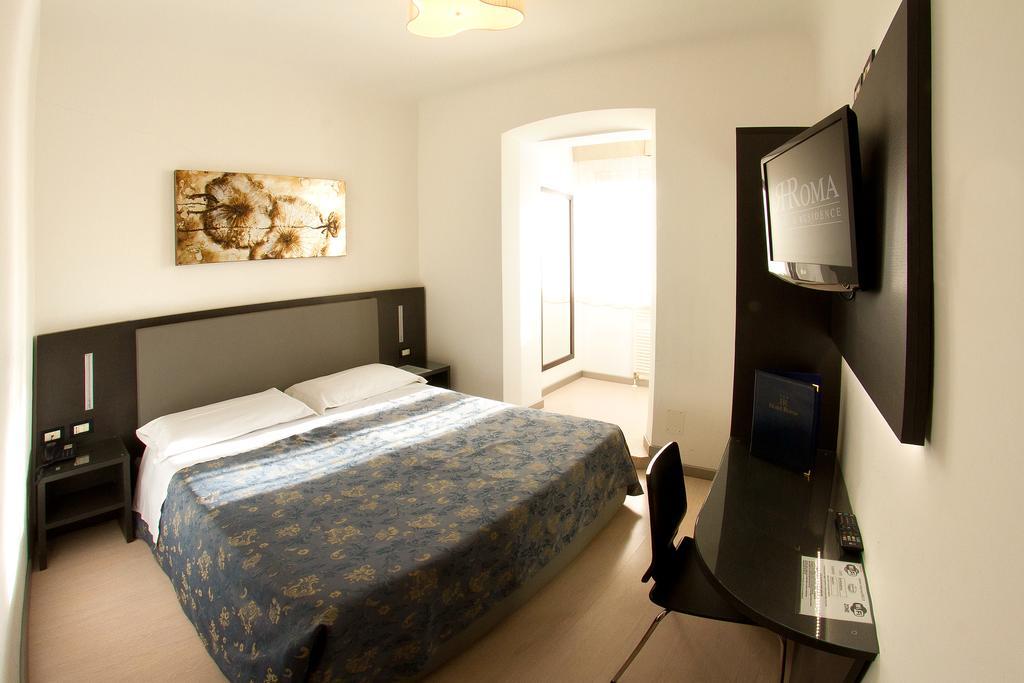 Hotel Roma Триест Экстерьер фото