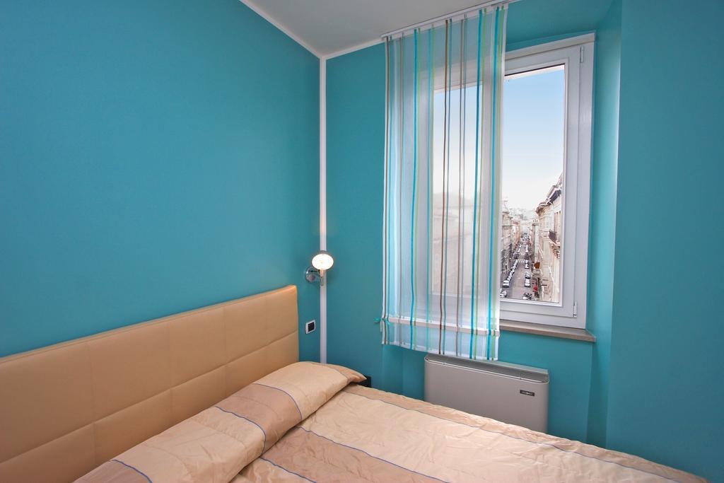 Hotel Roma Триест Экстерьер фото
